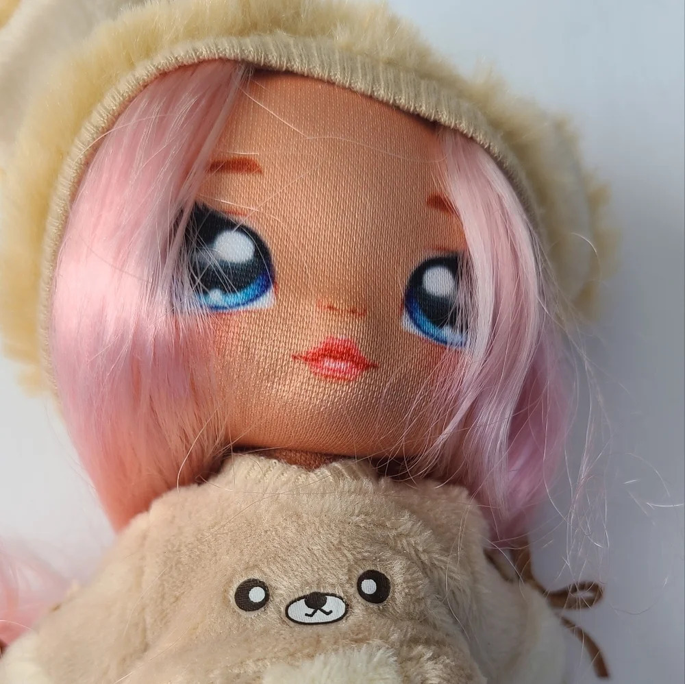 Na Na Na Surprise Sarah Snuggles doll series 1 size 9 in. - Picture 3 of 8